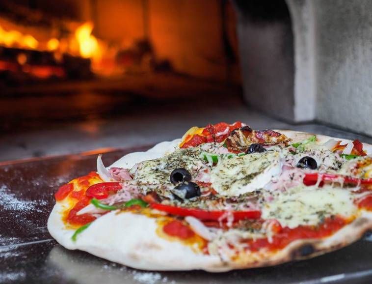 Fo Pizza Au Feu De Bois